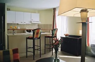 Eurogroup Champ De Mars Париж