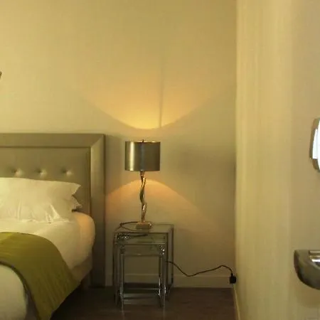 Отель Eurogroup Champ De Mars