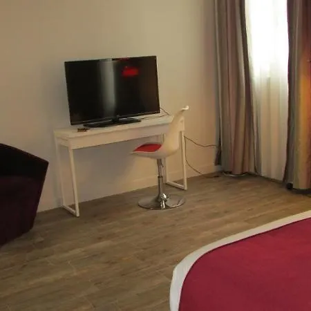 Résidence Champ De Mars Hotel
